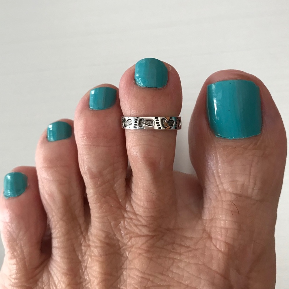 Sterling Silver Footprints Toe Ring - image 8